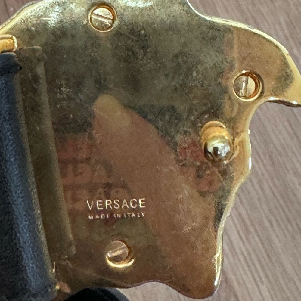 Versace La Medusa Black Leather Belt w Gold Buckle Size 40/100 - Picture 7 of 7